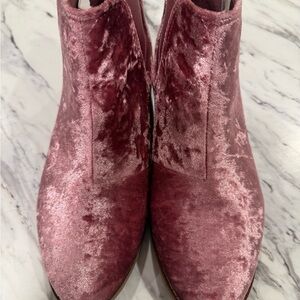 Toms Velvet Ankle Boots - Pink